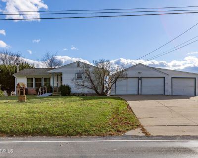3 Bedroom 1BA 992 ft Single Family House For Sale in Watsontown, PA
