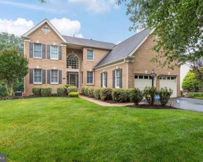 4 Bedroom 5BA 4855 ft Single Family Home For Sale in HAYMARKET, VA