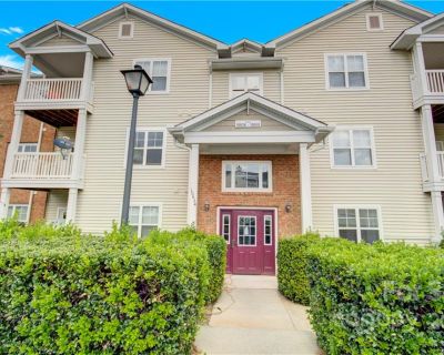 2 Bedroom 2BA 1148 ft Condo For Sale in Charlotte, NC
