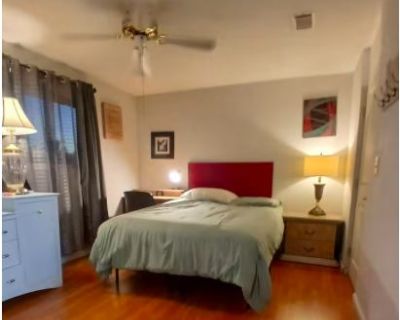 Total rooms: 2. Deposit: $500.00 * Utilities included?: Yes * Fees apply?: No. References are not required. No preference. Non-smoking. Not for couples. Furnishings: Furnished * Parking: Yes * Garage: Yes * Yard/patio: Yes * Balcony/roof terrace: Yes * Disabled access: No * Living room: No * Broadband included: Yes. Availability Available Now Minimum term 1 month Maximum term 6 months Short ren...