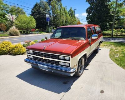 1990 Chevrolet Suburban Silverado Package