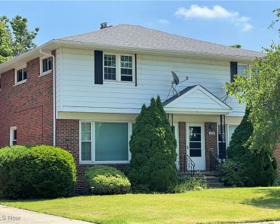 3 Bedroom 1BA Apartment For Rent in Mayfield Heights, OH