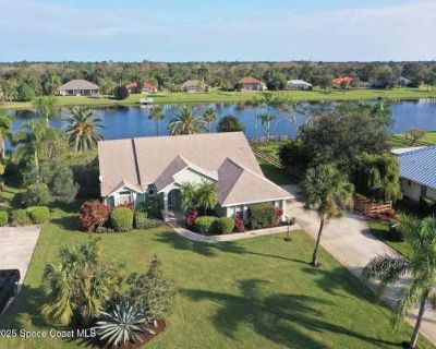 3 Bedroom 2BA 2041 ft Single Family Home For Sale in SEBASTIAN, FL