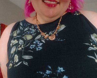 Fern - Needs an Apartment on iROOMit or a Room