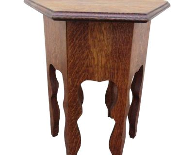 Arts and Crafts Oak Table