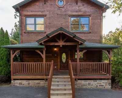 3 Bedroom 3BA 2106 ft Single Family House For Sale in Gatlinburg, TN