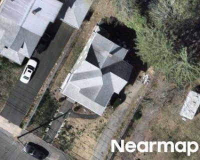 5 Bed 3 Bath Preforeclosure Property in Ansonia, CT 06401 - Cottage Ave