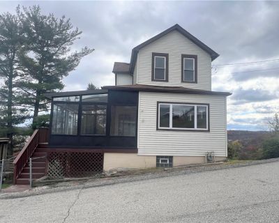 3 Bedroom 1BA 1064 ft Apartment For Rent in Port Vue, PA