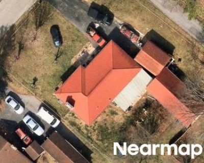 2.0 Bath Preforeclosure Property in Johnson City, TN 37601 - Orleans St