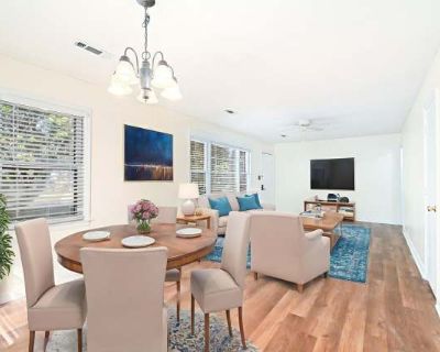 3 Bedroom 1BA 1184 ft Pet-Friendly Apartment For Rent in Goose Creek, SC