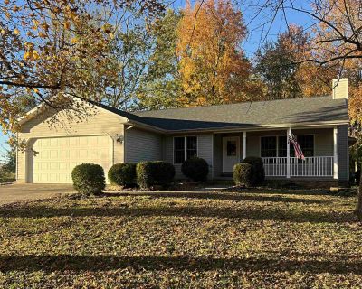 3 Bedroom 2BA 1582 ft Single Family House For Sale in Washington, IN