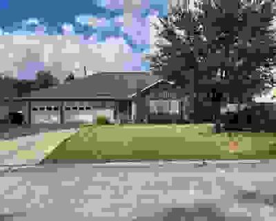 3 Bedroom 2BA 2046 ft Single Family Home For Sale in NEDERLAND, TX