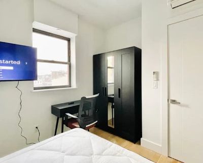 Available on: december 1. Furnished. Internet included * LGBTQ+ friendly * Students welcome. Madison St -#186 Furnished room in a brand new luxury building in Bushwick, 6th floor (elevator building), apartment has a private terrace. Building amenities: laundry, gym, rooftop, lounge. Furniture included: bed, mattress, dresser, lamp, curtains, closet. Living room: sofa, coffee table, HD TV, kitch...