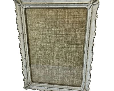 Vintage White and Gold Metal Picture Frame
