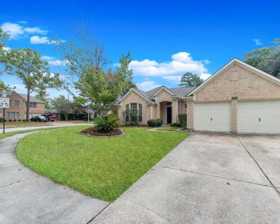 31010 N Head Drive. Property for Rent in Spring, TX for $2,000 with 3 bedrooms and 2 full baths. This 1,742 square foot property was built in 1995 on a lot size of 0.1832.. Beautiful one-story 3-bed/2-bath home in Imperial Oaks spacious lot, comfortable layout, and move-in ready in Spring s most sought-after neighborhood.. Parking Features Attached Garage Lot Features Corner Lot Water Source Pu...