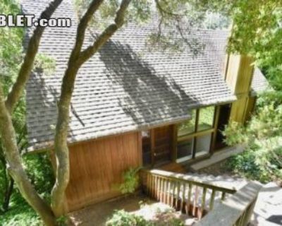 3 Bedroom 2BA Apartment For Rent in Sausalito, CA