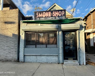 1586 ft Commercial Property For Rent in Asbury Park, NJ