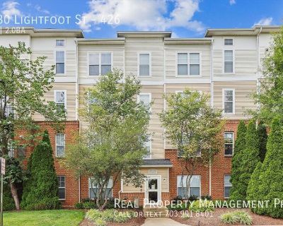 2 Bedroom 2BA 1059 ft Pet-Friendly Condo For Rent in Chantilly, VA