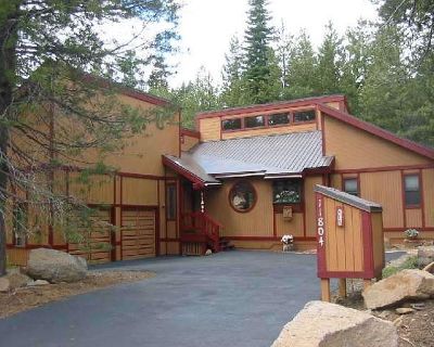 3 Bedroom 2BA 1486 ft Furnished Pet-Friendly Single Family Home For Rent in Truckee, CA