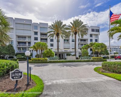 S Ocean Boulevard. Enjoy a perfect escape from winter in this charming 1 Bedroom, 1.5 bath condo \r\nlocated on the lntracoastal Waterway in Palm Beach. Perfect pied-a-terre, this unit offers a great location near the Par 3 Golf Course, tennis, top hotels, restaurants, and world-class shopping. The unit is comfortably furnished with a fully equipped kitchen and covered balcony with serene lntra...