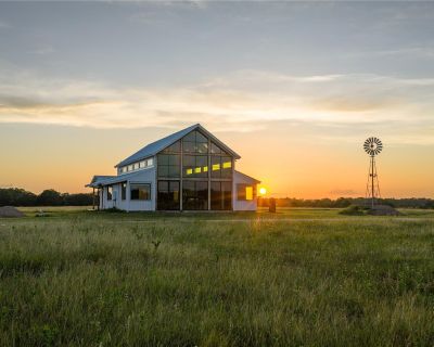472 ft Farms/Ranches For Sale in New Ulm, TX