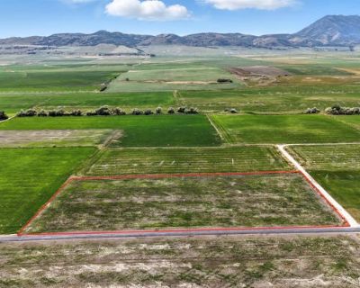 Single Family Home For Sale in NEWTON, UT