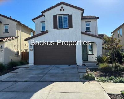 3 Bedroom 2.5BA 1759 ft Pet-Friendly Apartment For Rent in San Benito County, CA