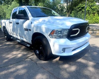 2015 RAM 1500 4WD Crew Cab 140.5" Tradesman