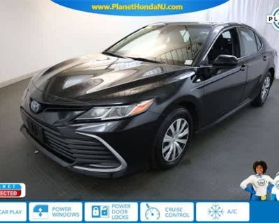 Used 2022 Toyota Camry Hybrid LE