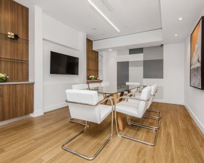 455 S Kenmore Ave. *Modern 2bed|2bath with luxury fixtures~ Koreatown** The Rhys is a boutique, amenity-rich community located in hip, dynamic Koreatown. With quick access to LAX , DTLA, and central to all freeways, all of LA is at your fingertips. Premium amenities and designer features provide sophisticated living without sacrificing the urban energy of the city. Experience the lively atmosph...