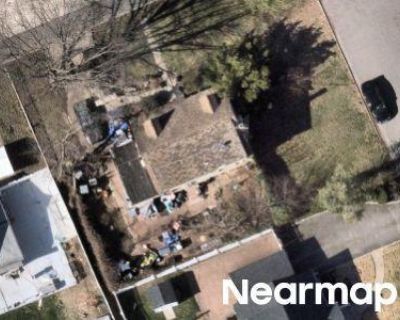1.0 Bath Preforeclosure Property in Westbury, NY 11590 - Asbury Ave