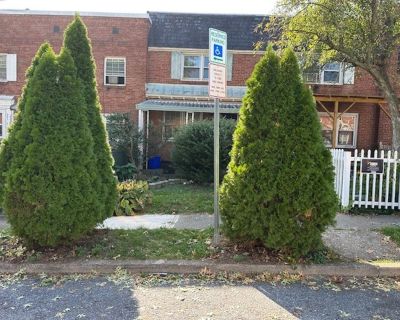 3 Bedroom 1BA Single-family home For Rent in Harrisburg, PA