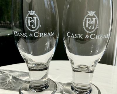 2 NEW E&J Cask & Cream Goblet Glasses
