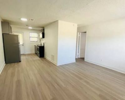 2 Bedroom 1BA 800 ft Pet-Friendly Apartment For Rent in Augusta, GA