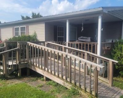 3 Bedroom 2BA 1248 ft Mobile Home For Sale in Millersburg, PA