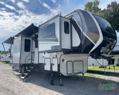 2024 Keystone Alpine 3700FL For Sale by Dealer in Conway, South Carolina