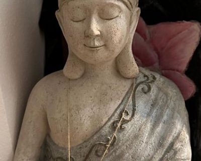 YARD SALE EVERYTHING MUST GO!