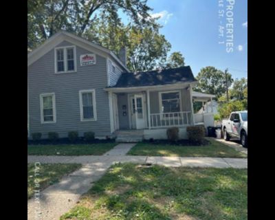 3 Bedroom 1BA 825 ft Apartment For Rent in Ypsilanti, MI