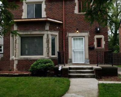 18483 Greenlawn. Live music, art, sports, cultureall make up the thriving, vibrant city that is Detroit. Hardwood floors Pet friendly Fireplace Unit Amenities fireplace hardwood floors Property Amenities cats allowed dogs allowed. Pets allowed. 3 Bedroom. 1.5 Bathroom. 2032 ft