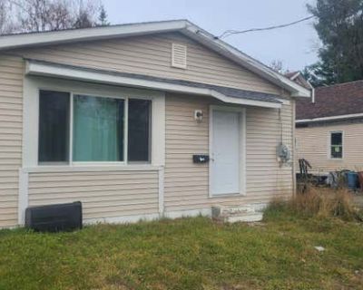 2 Bedroom 1BA 792 ft Single Family Home For Sale in PRESQUE ISLE, ME