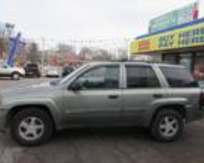 2004 Chevrolet TrailBlazer LS 2WD