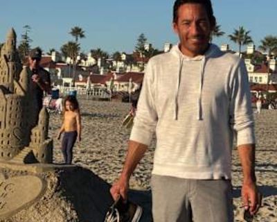 LGBTQ+ friendly * Non-smoker * Interested in teaming-up. Budget: $650 per month. Ready to move: now. Seeking a 3 months stay. Looking for myself. Good day, I will be driving semi-trucks and gone some of the time. I m clean , quiet and love to cook. I m quiet and respectful. Thank you. Chris