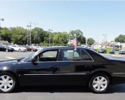 08 dts run and drives good. high miles new motor and trans . 5000 obo 9379029183