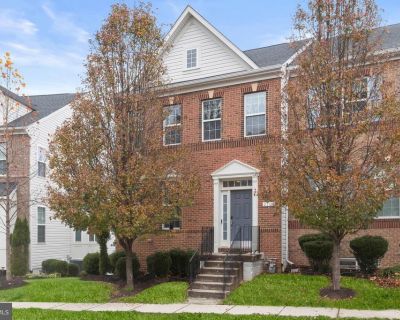 4 Bedroom 3BA 1799 ft Townhouse For Sale in Bowie, MD