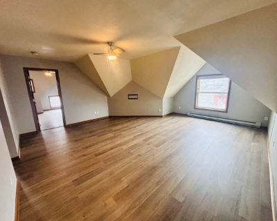 1 Bedroom 1BA 0 ft Pet-Friendly Apartment For Rent in La Crosse, WI
