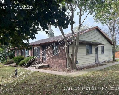704 S Canal Rd. SHOWINGS TO BEGIN ON NOVEMBER 4TH. *PHOTOS & VIRTUAL TOUR VIDEO ARE OF THE OTHER SIDE OF THE DUPLEX, WHICH IS VERY SIMILAR. NEW PHOTOS/VIDEO COMING SOON!! 2-bedroom, 1-bath duplex located in West Lansing. Spacious rooms. Kitchen includes dishwasher, range, refrigerator and plenty of cabinet storage. Full unfinished basement with washer/dryer hookup. 2-car, detached garage (share...