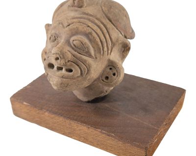 15th Century or Earlier Pre-Columbian Pottery Head of a Figure on Base