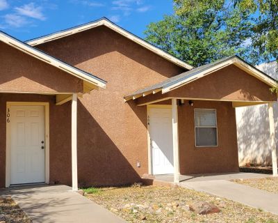 1 Bedroom 1BA 600 ft Apartment For Rent in Portales, NM