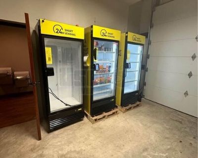 2025 Vending Pro Smart Cooler Soda AI Vending Machine For Sale in Oklahoma!