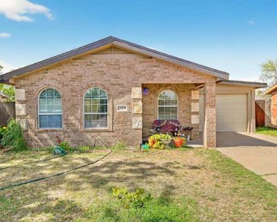 2 Bedroom 1BA 1018 ft Single Family Home For Sale in MIDLAND, TX